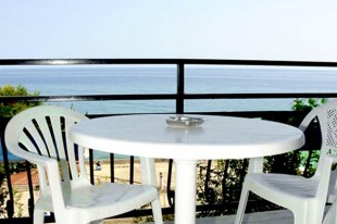 ΕΝΟΙΚΙΑΖΟΜΕΝΑ ΔΩΜΑΤΙΑ ΣΤΟΜΙΟ  ΓΕΡΑΝΙΑ 