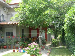 ΕΝΟΙΚΙΑΖΟΜΕΝΑ ΔΩΜΑΤΙΑ ΣΤΗ ΒΕΛΙΚΑ ΚΕΛΕΠΟΥΡΗ ΕΛΛΗ