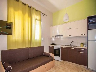 ΕΝΟΙΚΙΑΖΟΜΕΝΑ ΔΩΜΑΤΙΑ ΣΤΗ ΒΕΛΙΚΑ ΚΕΛΕΠΟΥΡΗ ΕΛΛΗ