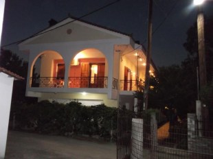 ΕΝΟΙΚΙΑΖΟΜΕΝΑ ΔΩΜΑΤΙΑ ΣΤΟΝ ΑΓΙΟΚΑΜΠΟ ΝΑΣΙΑΡΑΣ